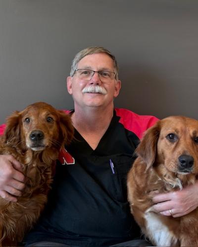 Dr. James Himmelberg